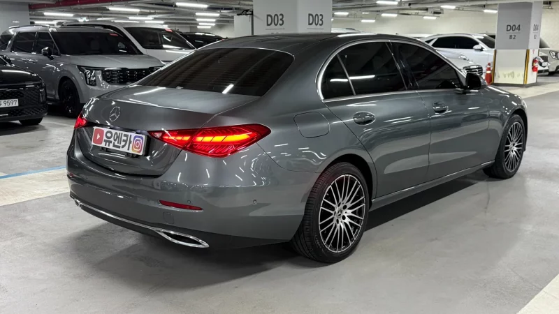 Mercedes-Benz C-Class