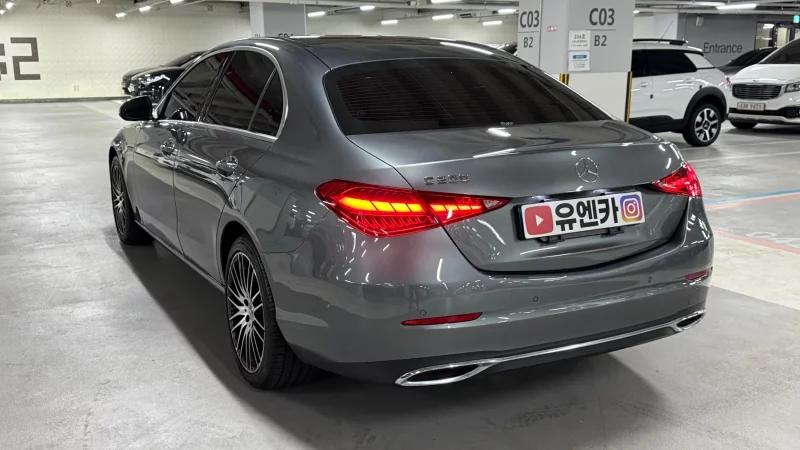 Mercedes-Benz C-Class