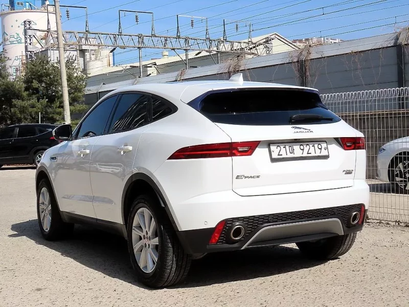 Jaguar E-PACE