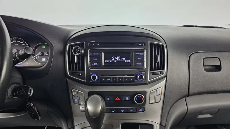 Hyundai Grand Starex