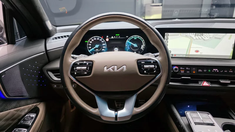Kia K8
