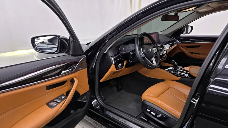 BMW 5-Series