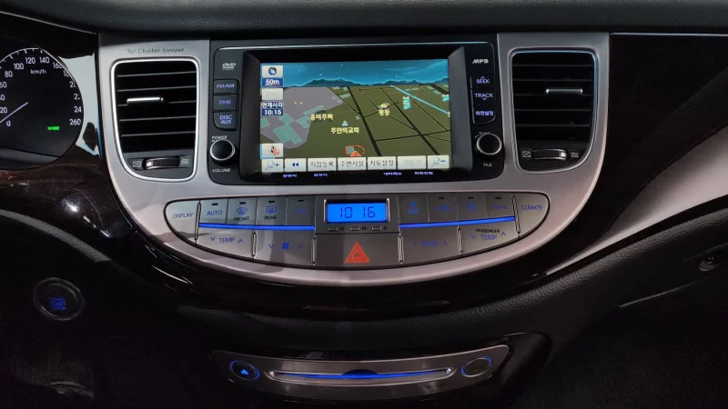 Hyundai Genesis
