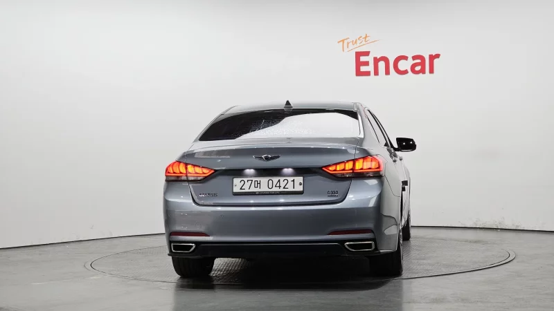 Hyundai Genesis
