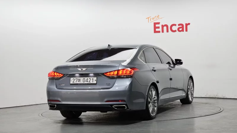Hyundai Genesis