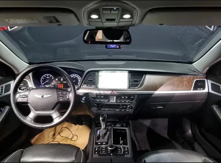 Hyundai Genesis