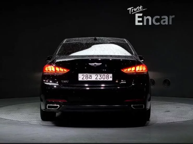 Hyundai Genesis