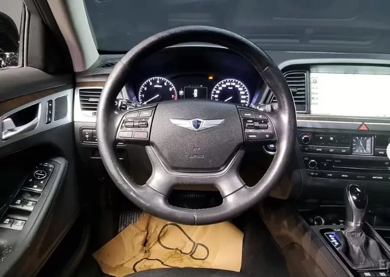 Hyundai Genesis
