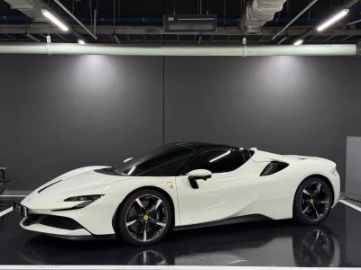 Ferrari SF90