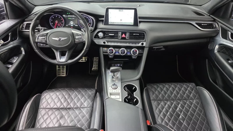 Genesis G70