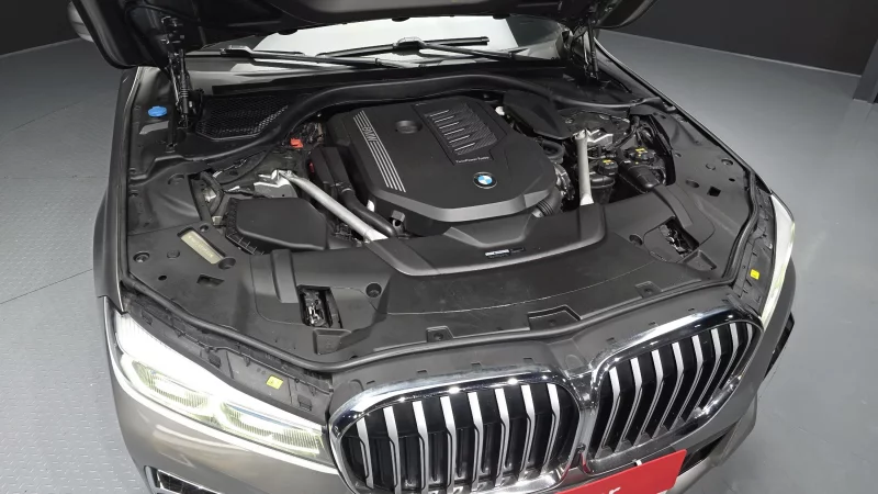 BMW 7-Series
