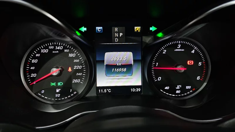 Mercedes-Benz C-Class