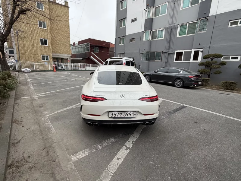 Mercedes-Benz AMG GT