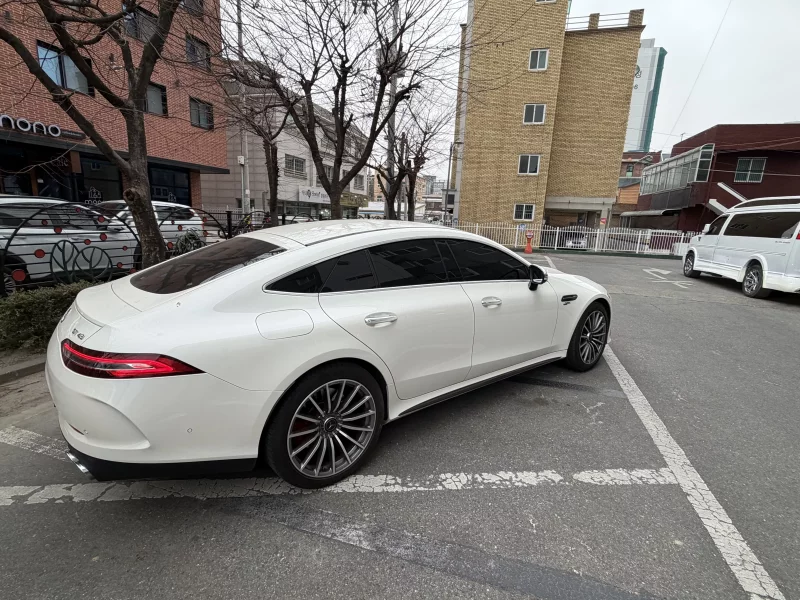Mercedes-Benz AMG GT