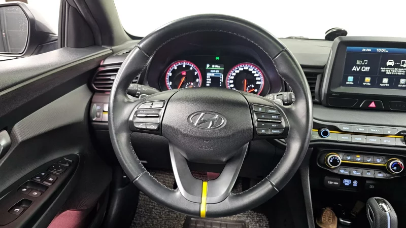 Hyundai Veloster