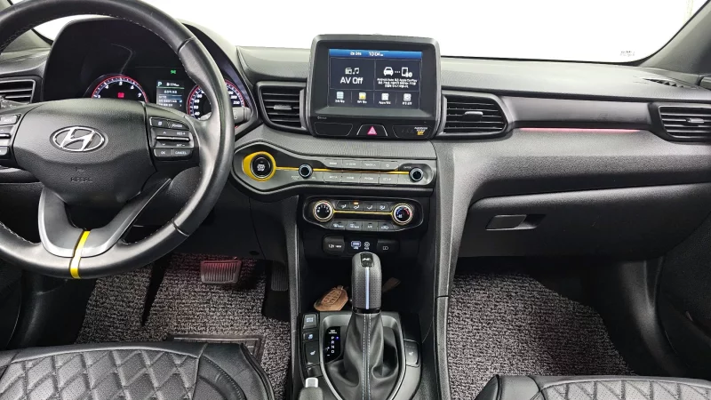 Hyundai Veloster