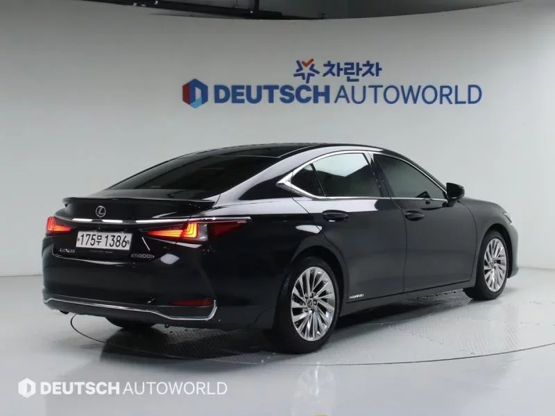 Lexus ES300h
