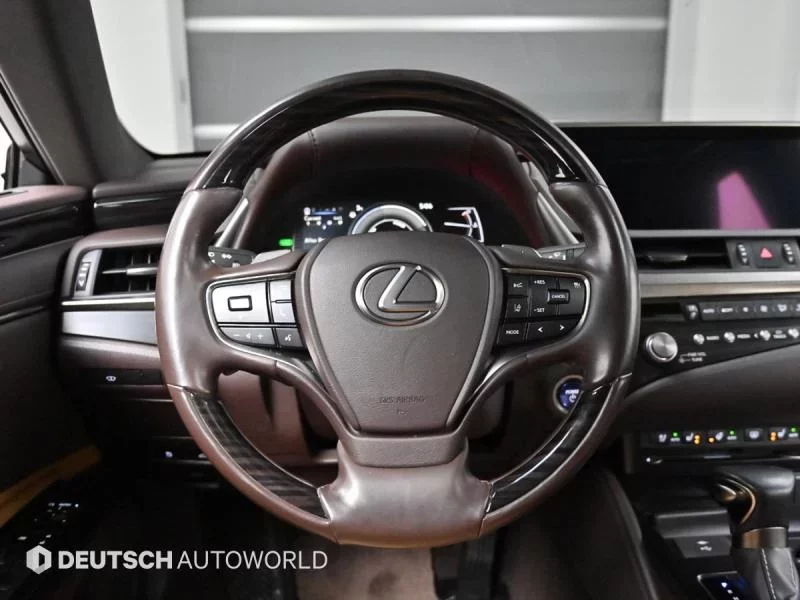 Lexus ES300h