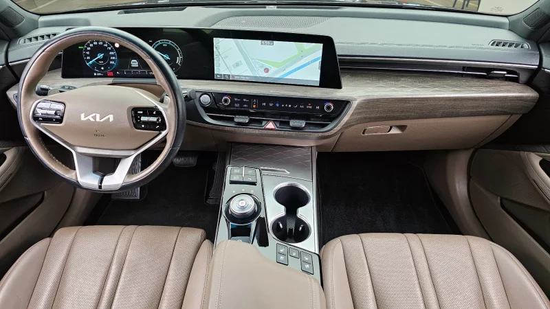 Kia K8