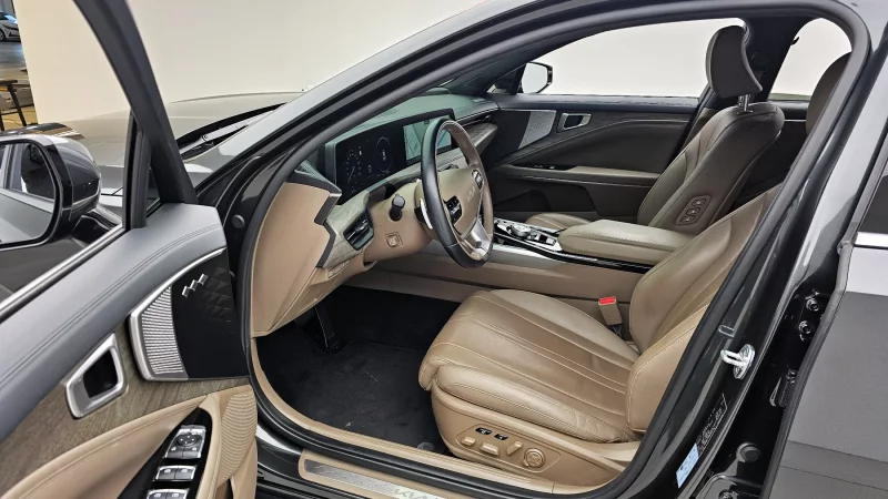 Kia K8