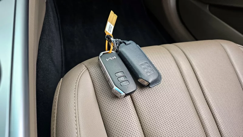 Kia K8