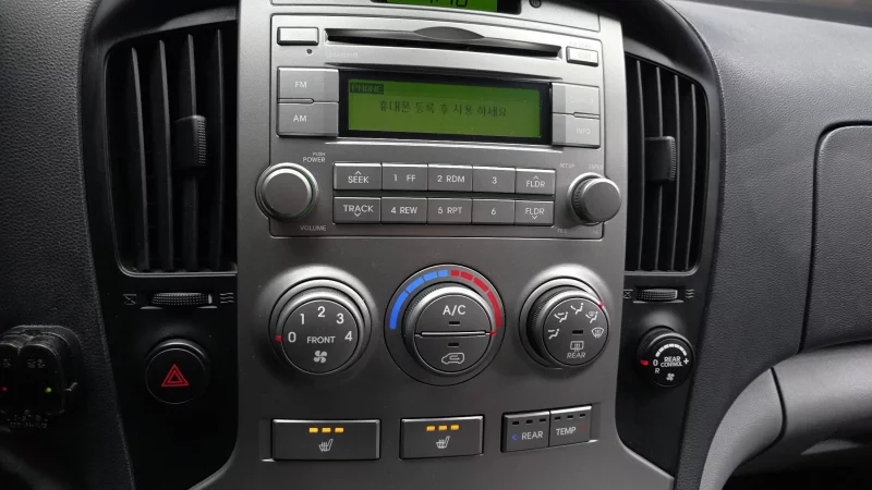 Hyundai Grand Starex