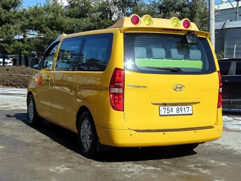 Hyundai Grand Starex