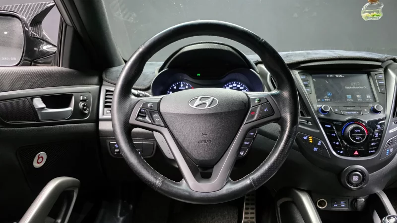 Hyundai Veloster