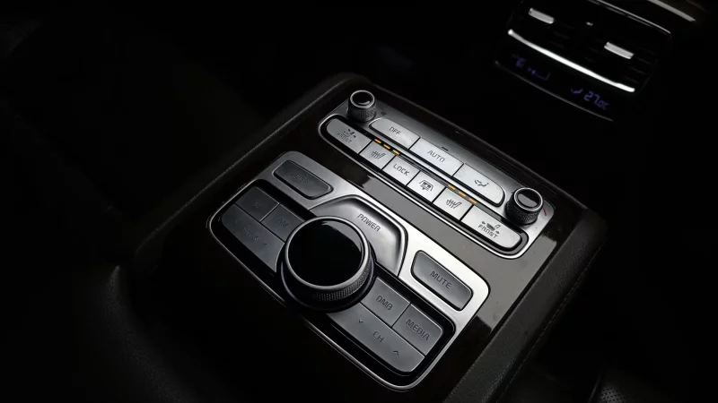 Kia K9