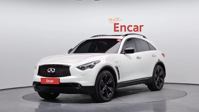 Infiniti QX70