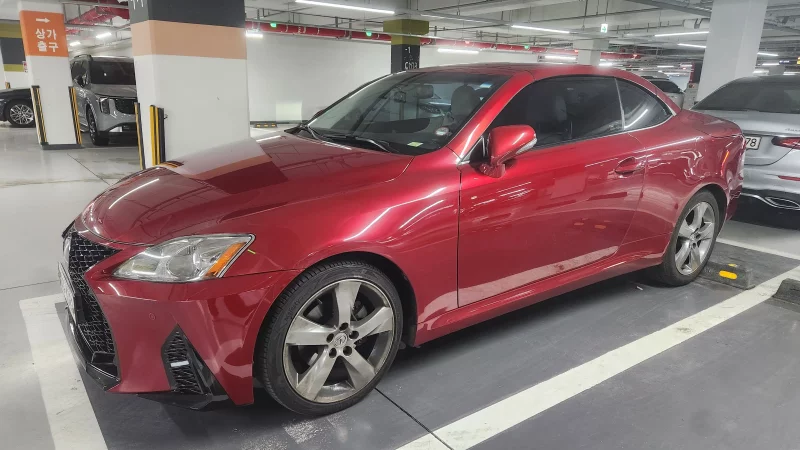 Lexus IS
