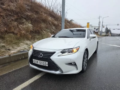 Lexus ES300h