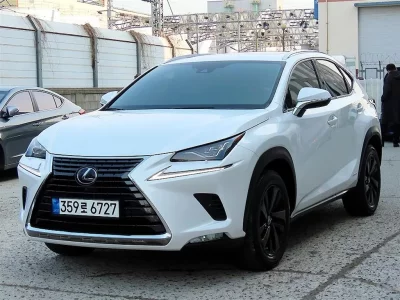 Lexus NX300h