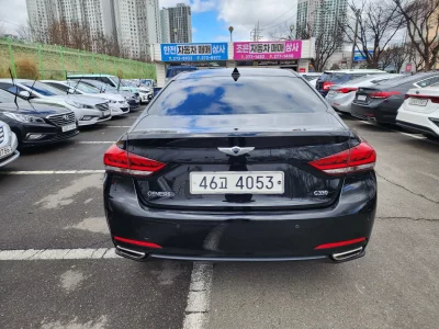 Hyundai Genesis