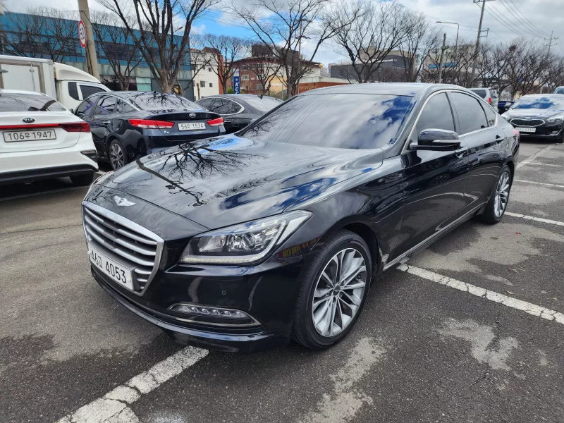 Hyundai Genesis