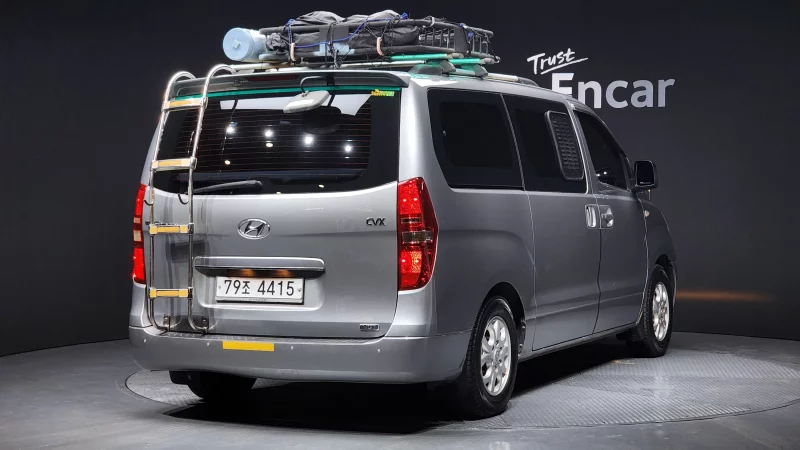 Hyundai Grand Starex