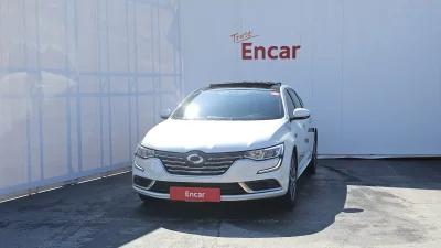 Renault SM6