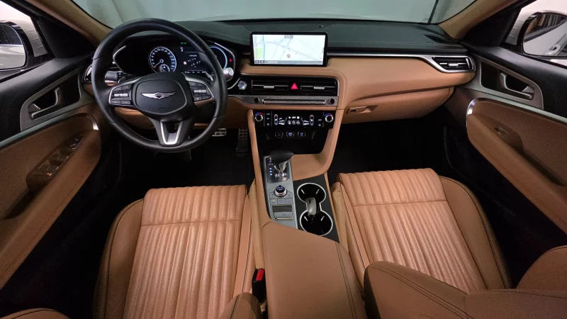 Genesis G70