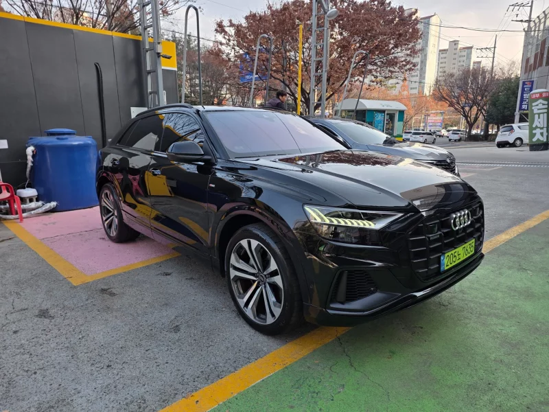 Audi Q8