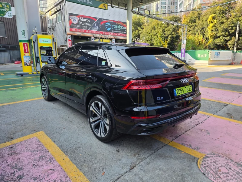 Audi Q8