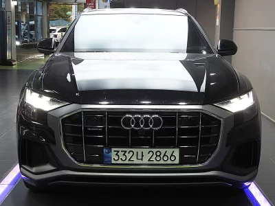 Audi Q8