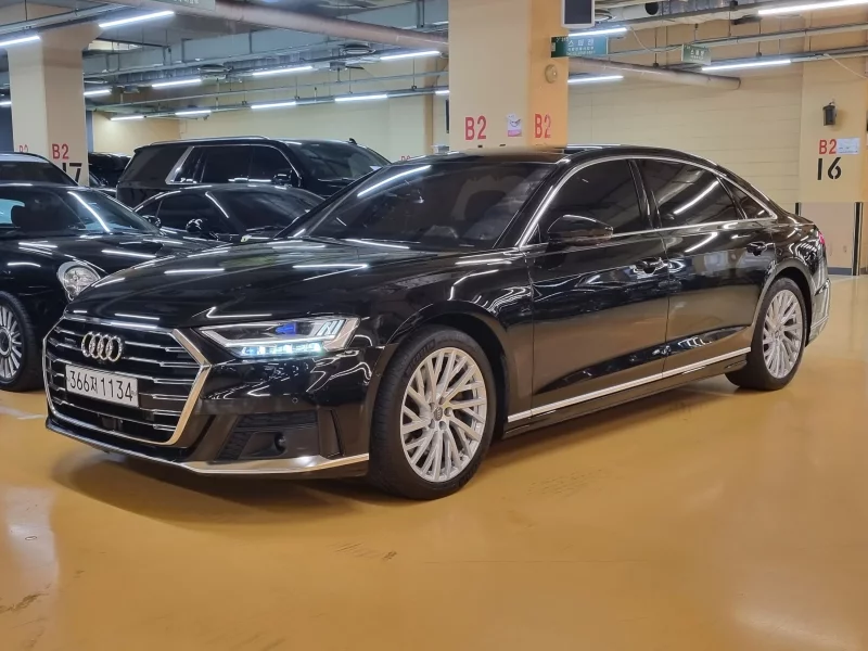 Audi A8