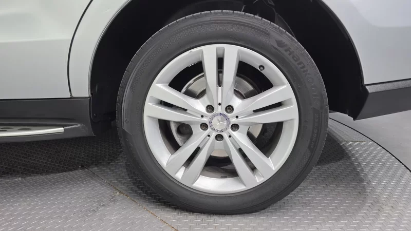 Mercedes-Benz M-class