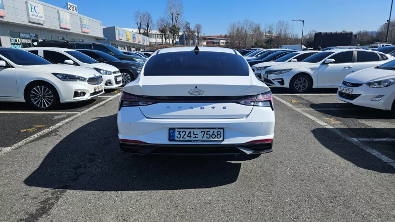 Hyundai AVANTE