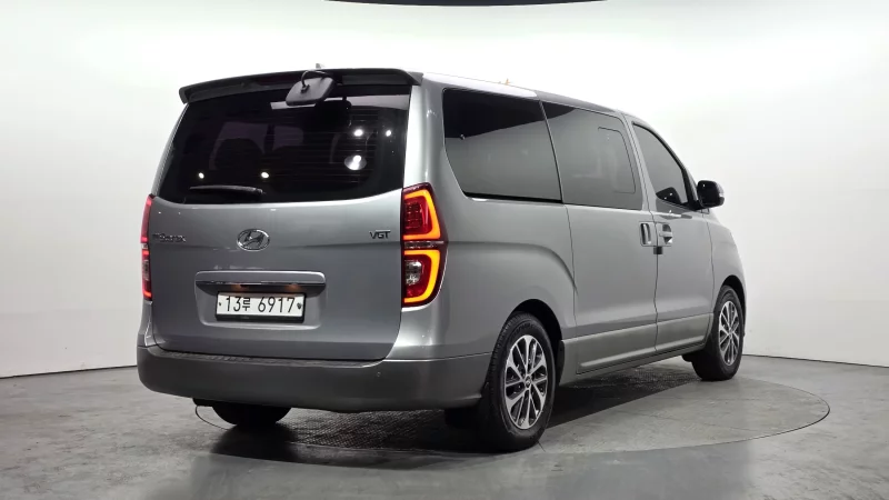 Hyundai Grand Starex