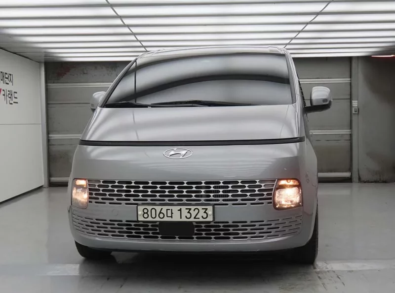 Hyundai Staria