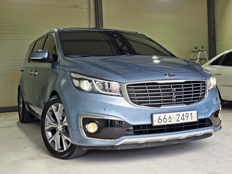 Kia Carnival