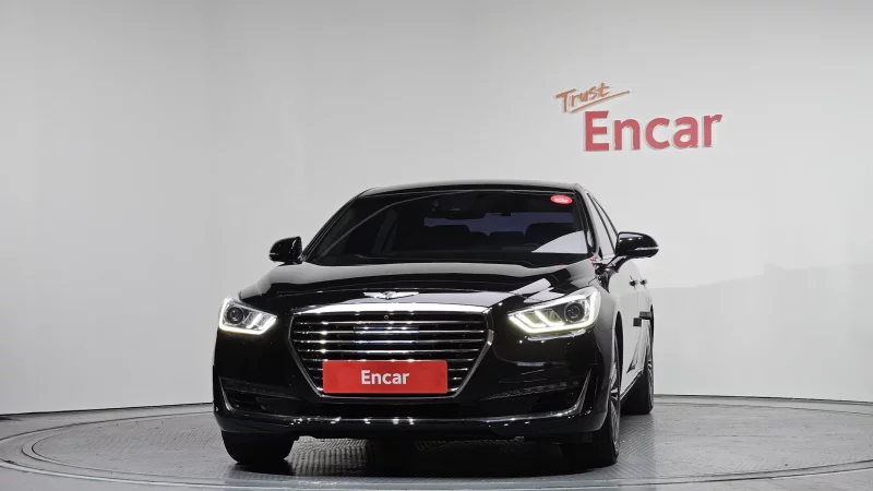 Genesis EQ900