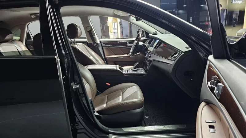 Hyundai Equus