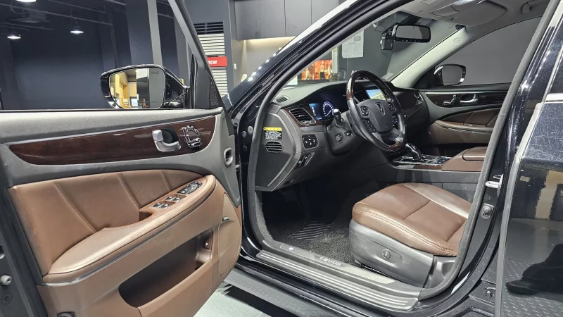 Hyundai Equus